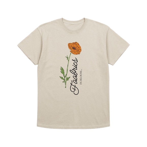 MariaaGloriaa Influencer Blooming T-Shirt - Picture 1 of 5